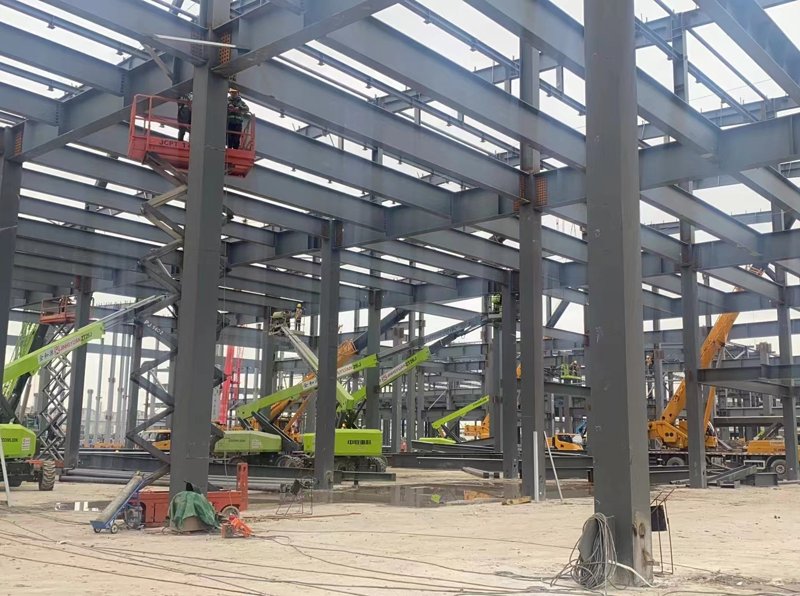 钢结构施工：规范解读与实例分析
